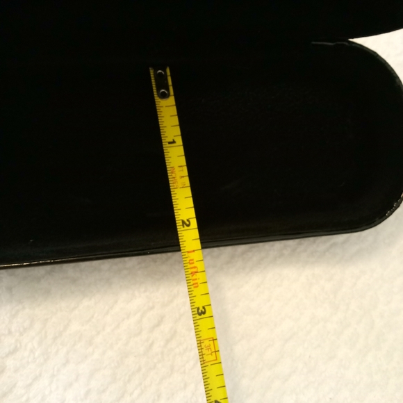 Gucci Black Patent leather hardcase - Picture 4 of 7